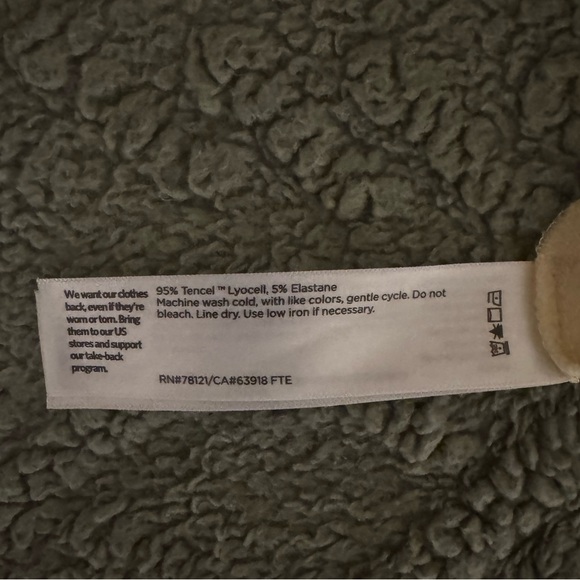 Eileen Fisher Size 2X Georgette Butter Yellow Crepe Ballet Neck Tank - Picture 6 of 6